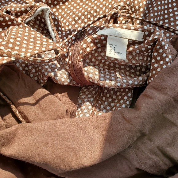 🎉3/$39 H&M Polka Dot Jumpsuit - Picture 6 of 7